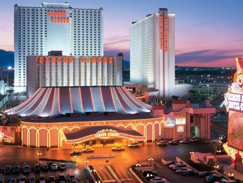 40% Off Standard Room Rates at Circus Circus Las Vegas