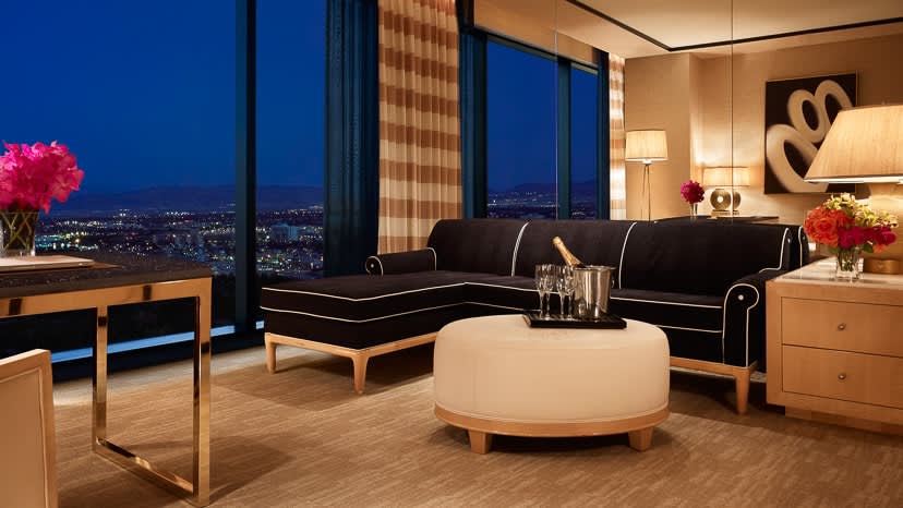 Encore suites vegas: 4 room types in Las Vegas