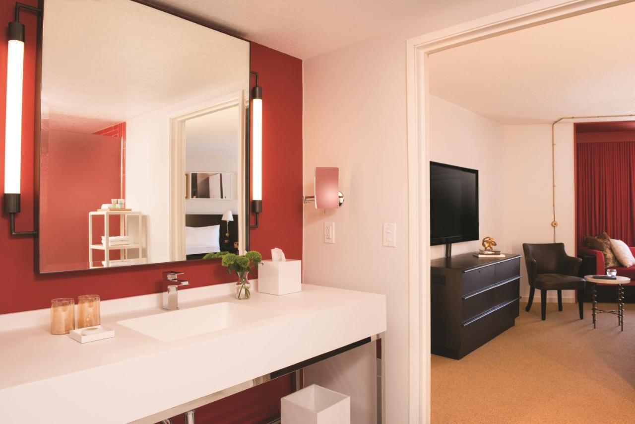 Park MGM Nightingale Queen Suite — photo 3