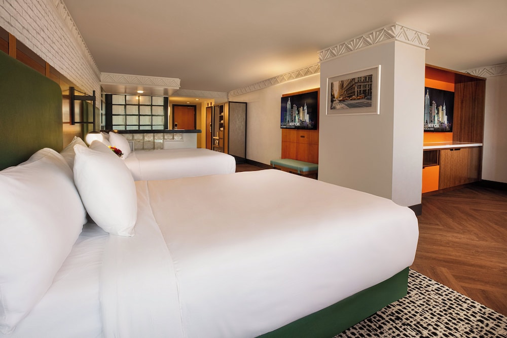 Players Suite — main photo