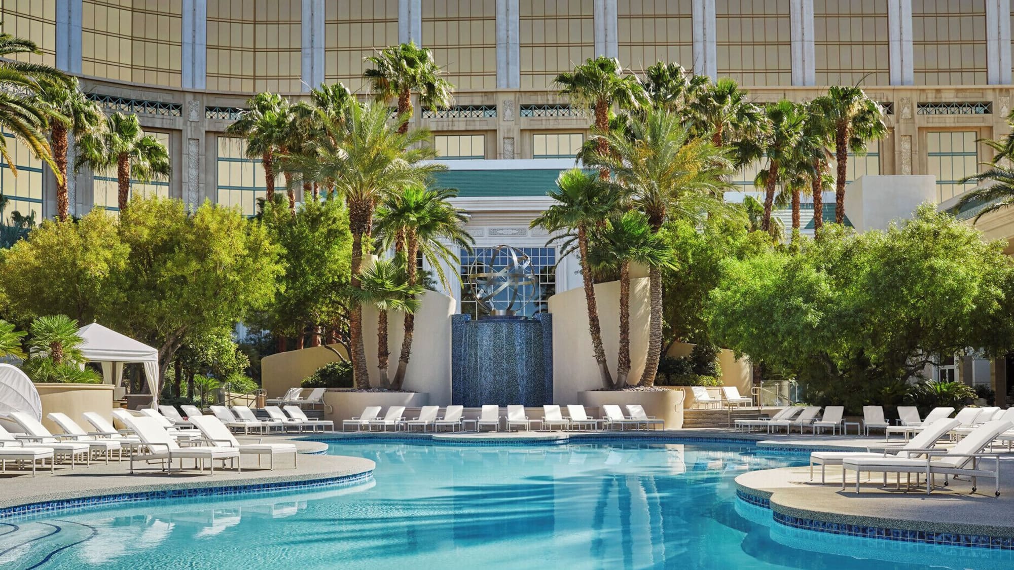 Balcony Rooms at Four Seasons Hotel Las Vegas