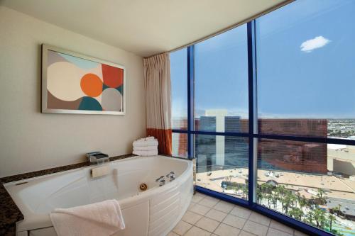 Masquerade Tower at Rio Hotel & Casino — photo 3