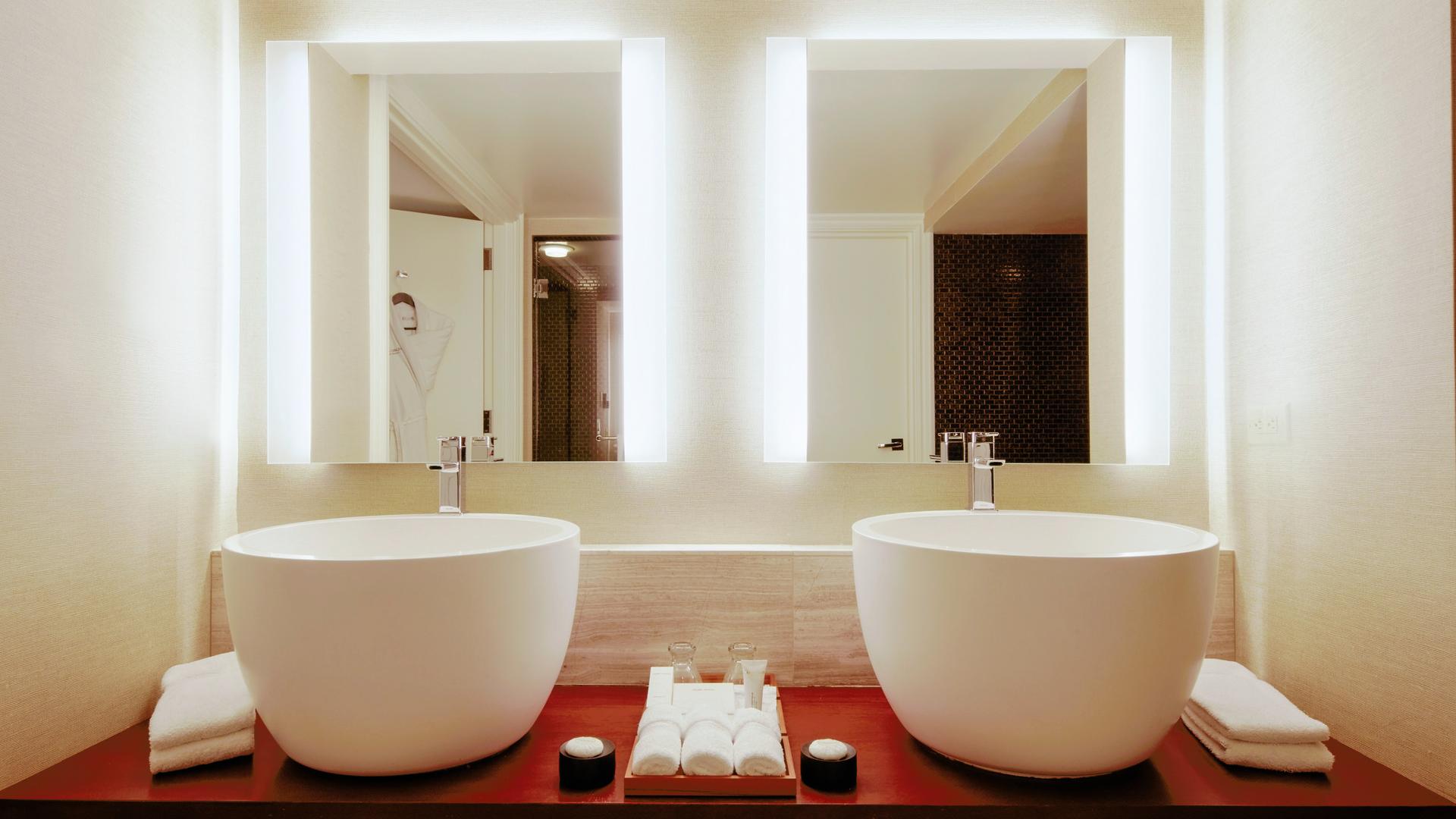 Sake Suite + Luxury Queens — main photo