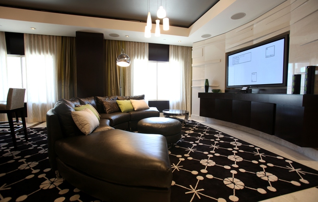 Two-bedroom penthouse at Monte Carlo Hotel32
