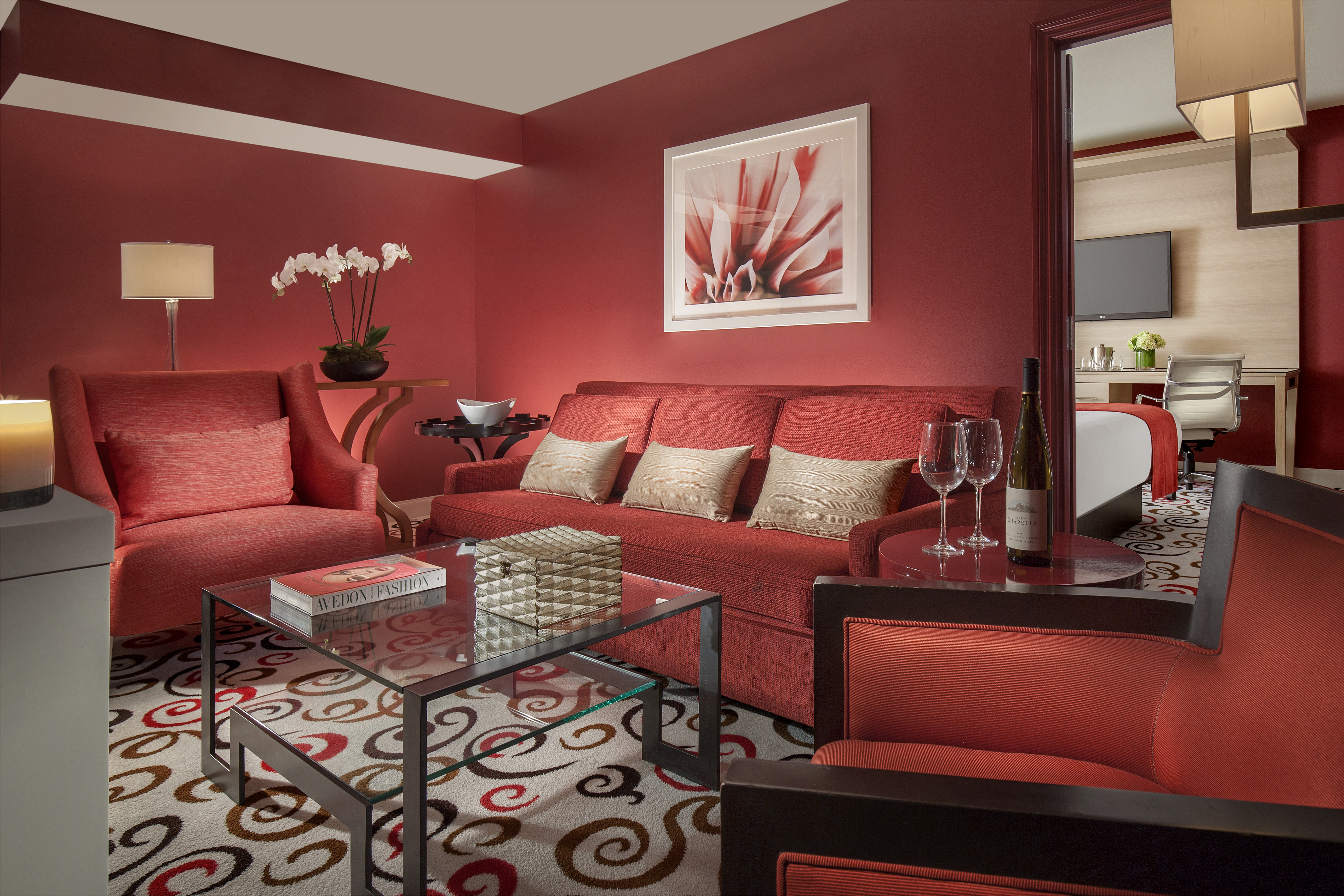 Grand Non-Smoking Suites at Downtown Grand Hotel