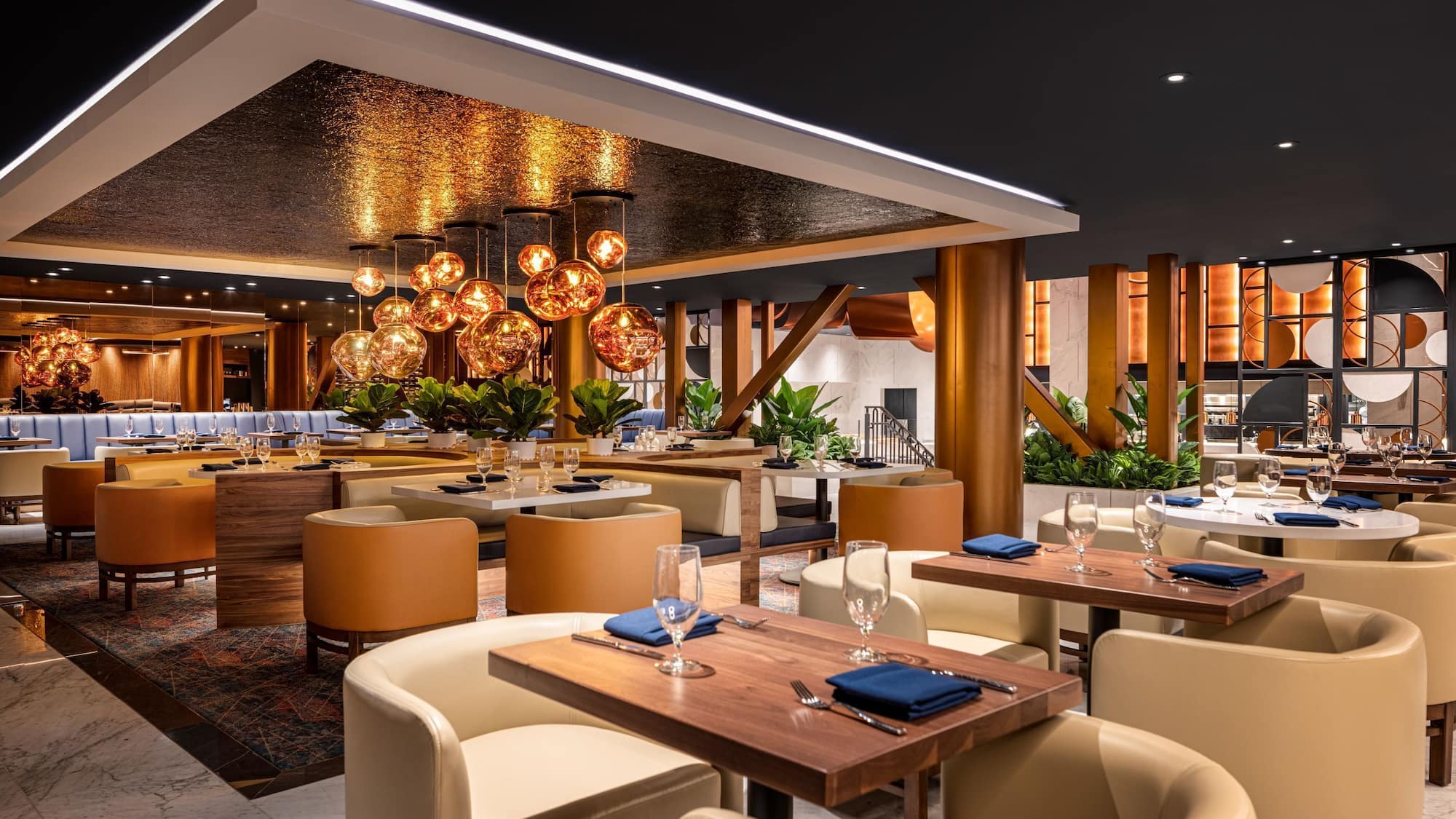 Balcony Rooms at Harrah’s Las Vegas – A Caesars Rewards Destination