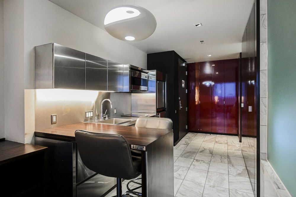 Studio Suite — photo 2