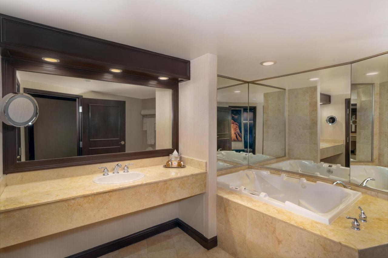 Petite Suite — photo 2