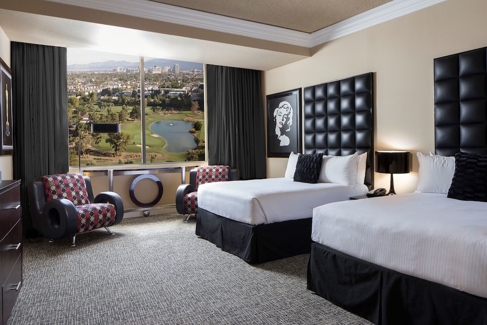 Signature Room, 2 Double Beds — photo 3